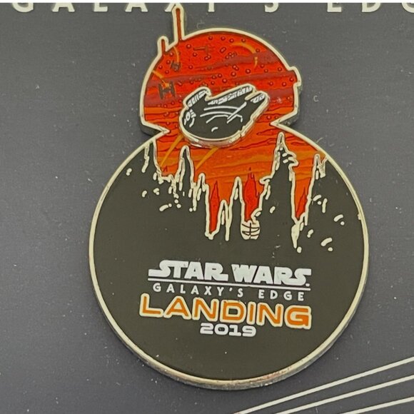 Disney Star Wars Galaxy’s Edge Landing BB-8 Pin - Picture 6 of 6